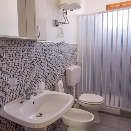 Apartment 200 Meters From The Sea, Wifi, Self Catering Case San Marco