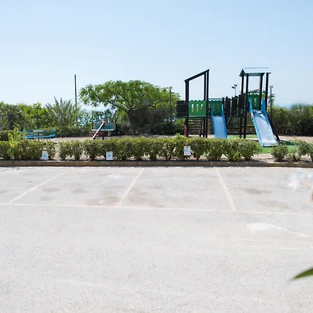 Apartment 200 Meters From The Sea, Wifi, Self Catering