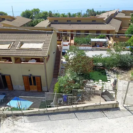 200 Meters From The Sea, Wifi, Self Catering